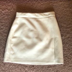 Wildfed Patio Mini Skirt, Size 00, Aritzia